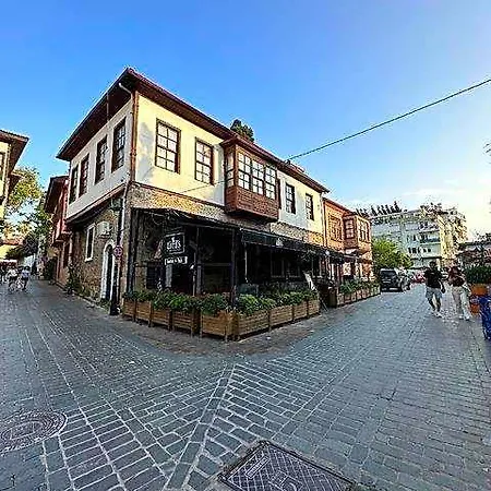 Lord's & Pub Antália